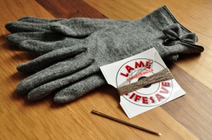 Gloves with conductive thread